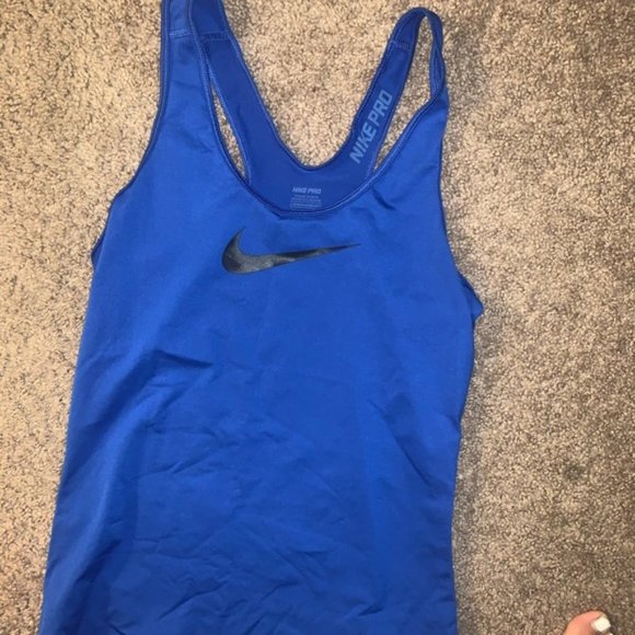 Nike dry fit medium tank top - Picture 3 of 3